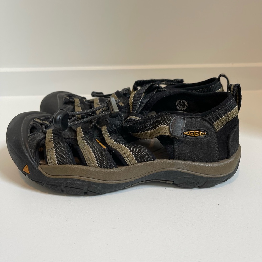Keen Waterproof Sandals Shoes Youth 4 - Picture 3 of 7